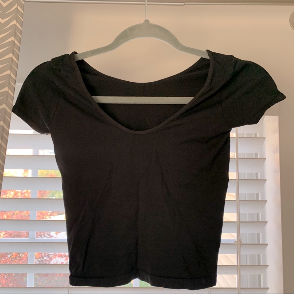 Black Stretchy Crop Top